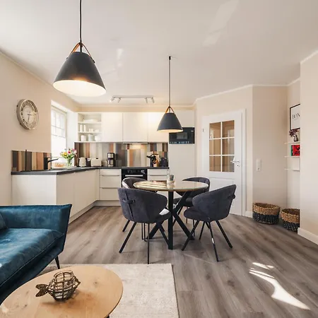 Strandlotse Apartament *